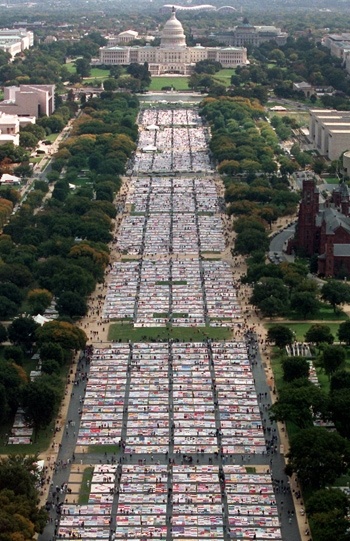 Aids Quilt National Mall